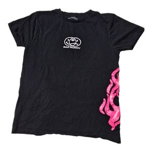 Bad Bunny M flames tee